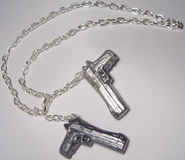 ebonyandivorynecklace1