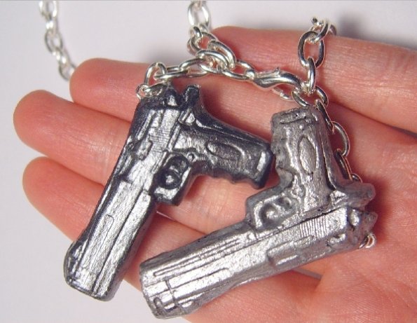 ebonyandivorynecklace2